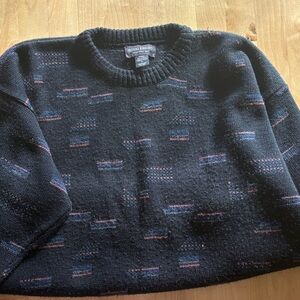 Men's vintage Dark blue Crewneck Sweater with Subtle Multicolor Pattern